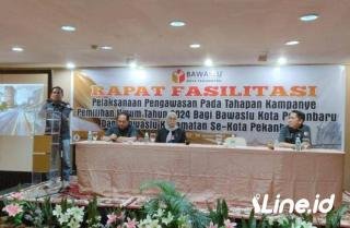 Bawaslu Pekanbaru Gelar Rapat Fasilitasi Pelaksanaan Pengawasan Tahapan Kampanye Pemilu 2024, Raja Inal :"Tingkatkan Pengawasan di Kecamatan"