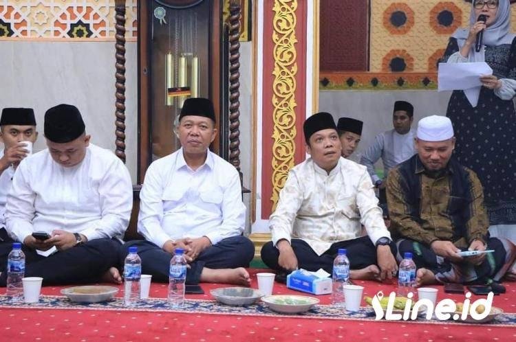 Eratkan Ukhuwah Islamiyah, Malam ke-7 Ramadhan Pj Wako Pekanbaru Sapa Jamaah di Limapuluh