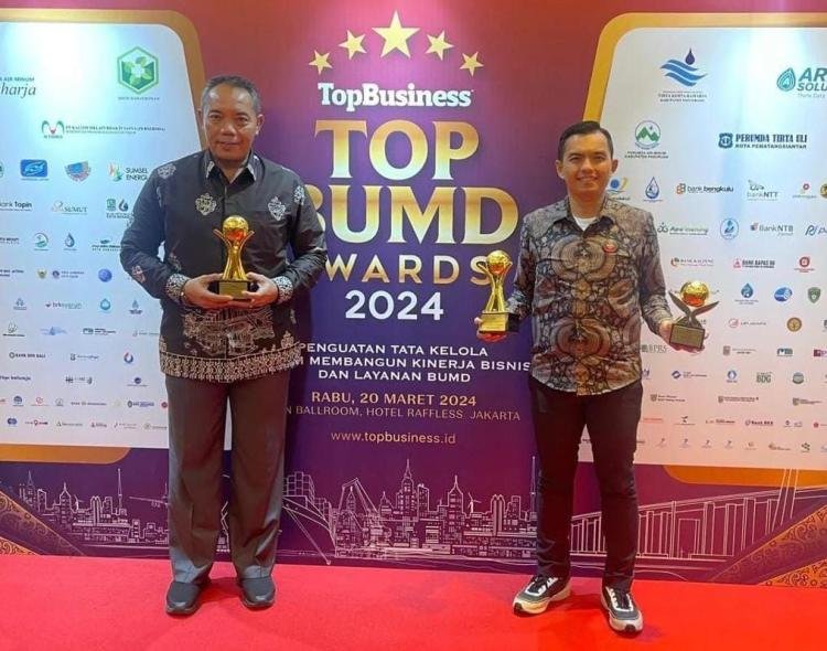 Pemko Pekanbaru Sabet 3 Penghargaan di Top BUMD Awars 2024