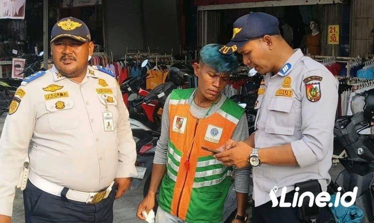 Tim UPTD Perparkiran Dishub Pekanbaru Tetap Melakukan Pengawasan Selama Ramadhan