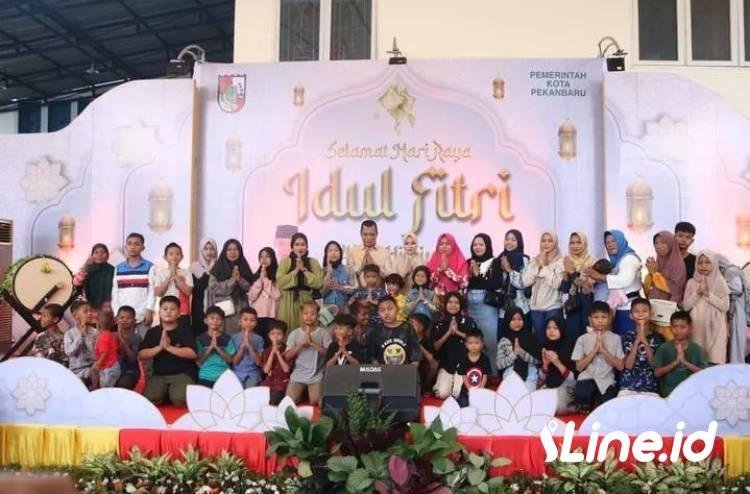 Ribuan Warga Pekanbaru Antusias Hadiri Open House Pj Walikota Pekanbaru, Panitia Sugukan Ragam Makanan Lezat