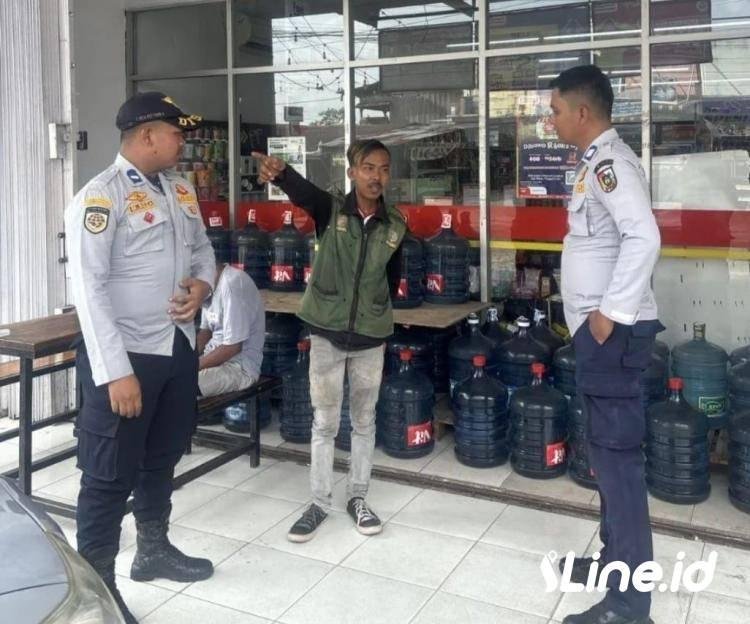 Tak Beri Layanan Baik, Dishub Pekanbaru Pecat Jukir Parkir