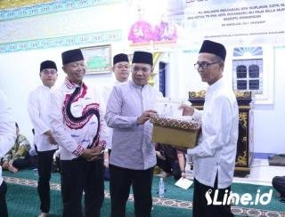 Safari Ramadhan di Mesjid Al - Iradah, Pj Walikota Pekanbaru Ajak Masyarakat Bersinergi Bangun Pekanbaru