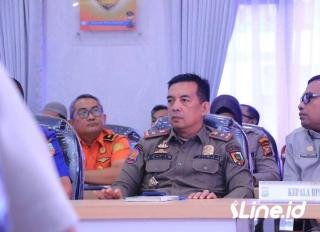 Satpol PP Pekanbaru Akan Tertibkan Tiang Reklame Ilegal