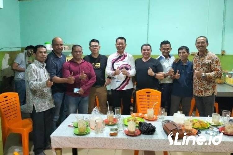 Disela - sela Jadwal yang Padat, Sekdako Pekanbaru IPN Sempatkan Silaturahmi dan Ngopi dengan Pemuda Panger