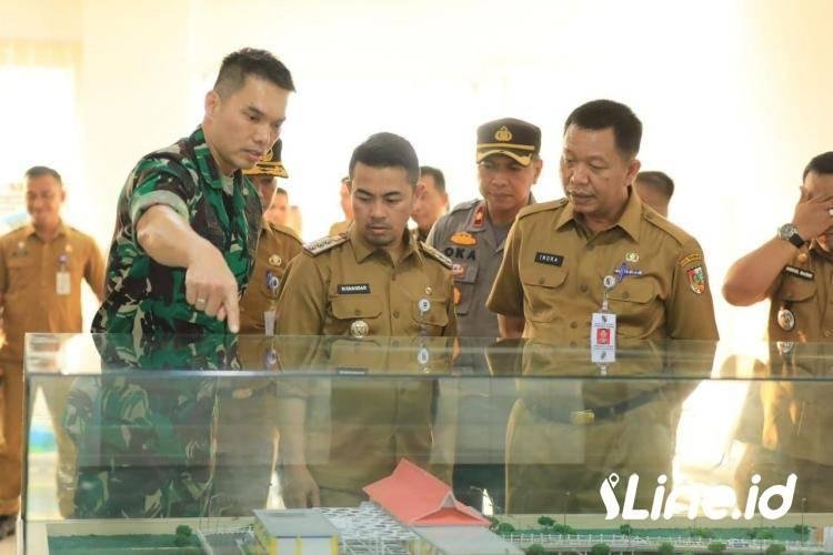 Pj Wako Pekanbaru Didampingi Sekda Tinjau Pusat IPAL Menjelang Kedatangan Presiden RI