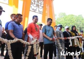 Resmikan Pusat UMKM Galeri Dekranasda, Pj Walikota Pekanbaru Komit Terus Kembangkan UMKM Pekanbaru