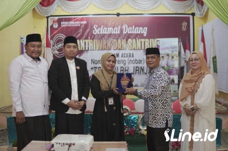 KPU Kampar Goes to Pesantren, Gelar Nobar dengan Santri Ponpes  PPMTI Tanjung Berulak