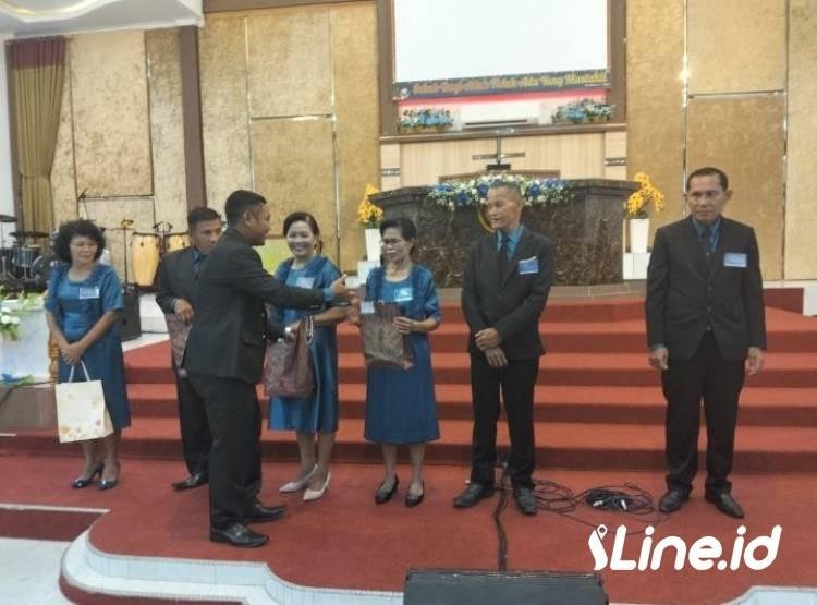 Penuh Hikmat! Sekitar 500 Jemaat Ikuti Perayaan Natal di GPT KG Pekanbaru 