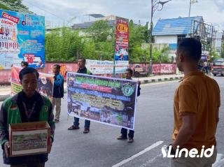 Korban Banjir di Rumbai Mendapat Bantuan dari Polda Riau dan Driver Pekanbaru Online