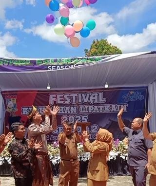 Festival Lipat Kain 2025 Season 2 Resmi Digelar, Lurah Andi Dampingi Bu Wabup Misharti Lepas Balon Udara