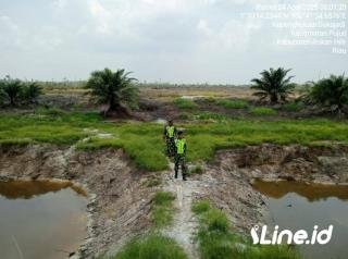 Rutin Laksanakan Patroli, Babinsa Koramil 06/TM Antisipasi Kebakaran Hutan Dan Lahan
