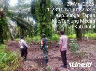 Demi Terciptanya Wilayah Binaan Terbebas Dari Karhutla, Babinsa Koramil 06/TM Kodim 0321/Rohil Laksanakan Patroli Rutin