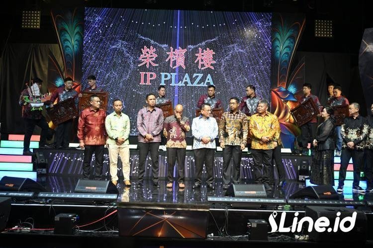 Artis Luar Negeri Tampil di IP Plaza Bagansiapiapi, Semarak Even Bakar Tongkang