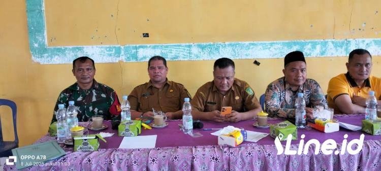 Babinsa Koramil 06/TM Kodim 0321/Rohi Hadiri Rapat Pembentukan Panitia Hut RI Ke-80 Tingkat Kecamatan Pujud