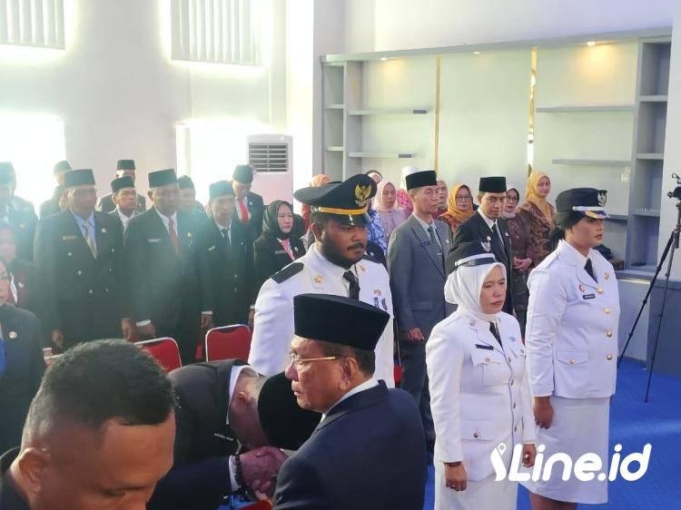Bupati Rohil Lantik 41 Pejabat Pimpinan Tinggi Pratama serta Pejabat Administrasi, Dilingkungan Pemkab Rokan Hilir