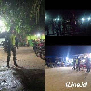 Telusuri Jalan Lintas Pujud Dan Gang, Personil Koramil 0321-06/TM Rohil Patroli Siskamling Jaga Ketertiban Masyarakat