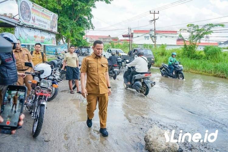 Agung Nugroho Pastikan 29 Ruas Jalan Selesai Dioverlay Tahun Ini