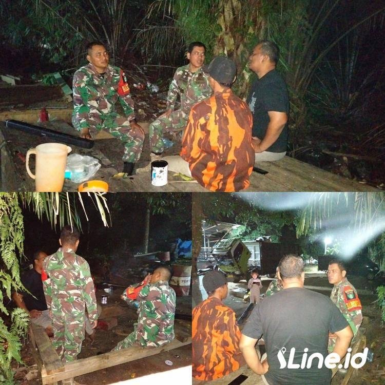 Memperkuat Keamanan Lingkungan, Personil Koramil 0321-06/TM Rohil Dan Ormas PP Lakukan Patroli Siskamling