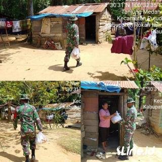 Wujudkan Kepedulian Kepada Warga Binaan, Personil Koramil 0321-06/TM Rohil Antarkan Paket Sembako Di jumat Berkah
