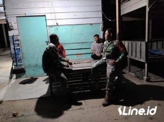 Hindari Hal Hal Yang  Bisa Mengagu Ketenangan Warga, Personil Koramil 0321-06/TM Rohil Dan Ormas PP Lakukan Patroli Bersama