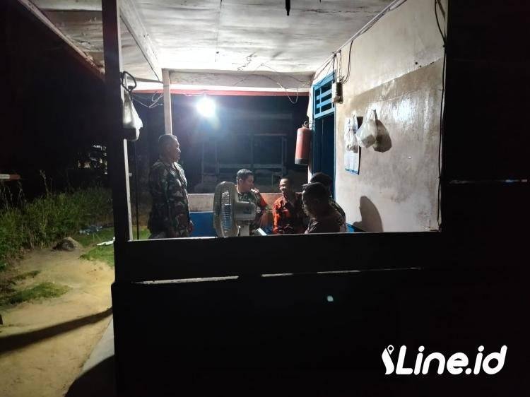 Wujudkan Ketertiban Ditengah Warga Binaan, Personil Koramil 0321-06/TM Rohil Dan Ormas PP Sambangi Pos Ronda Malam