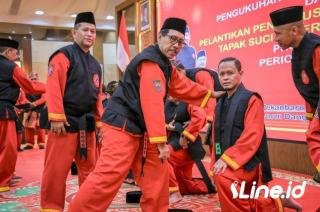 Wako dan Wawako Pekanbaru Terima Gelar Pendekar Kehormatan Tapak Suci Riau
