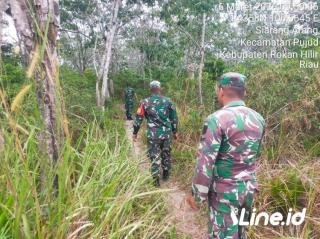 Intensif Lakukan Pencegahan, Personil Koramil 0321-06/TM Rohil Ajak Warga Untuk Tidak Membakar