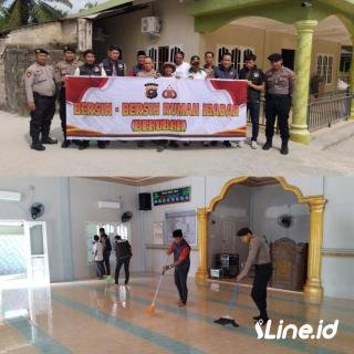 Tumbuhkan Rasa Kebersamaan Dibulan Suci Ramadhan, Personil Polres Rohil Berisih Bersih (BERUBAH) Di Masjid Nurul Iman