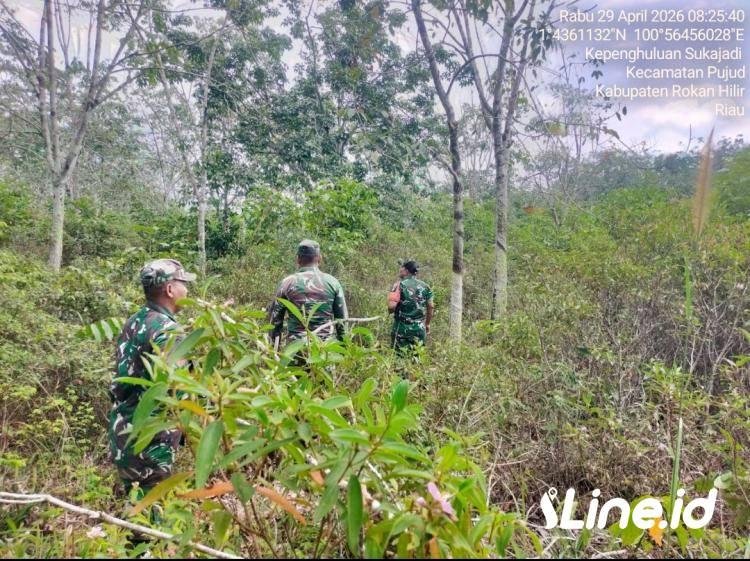 Gencar Lakukan Patroli Diwilayah Yang Dianggap Rawan, Personil Koramil 0321-06/TM Rohil Ajak Warga Selalu Waspada Karhutla