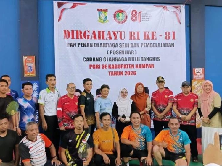 Jelang PORSENIJAR 2027, PGRI Kampar Seleksi Atlet Bulu Tangkis di Tambang