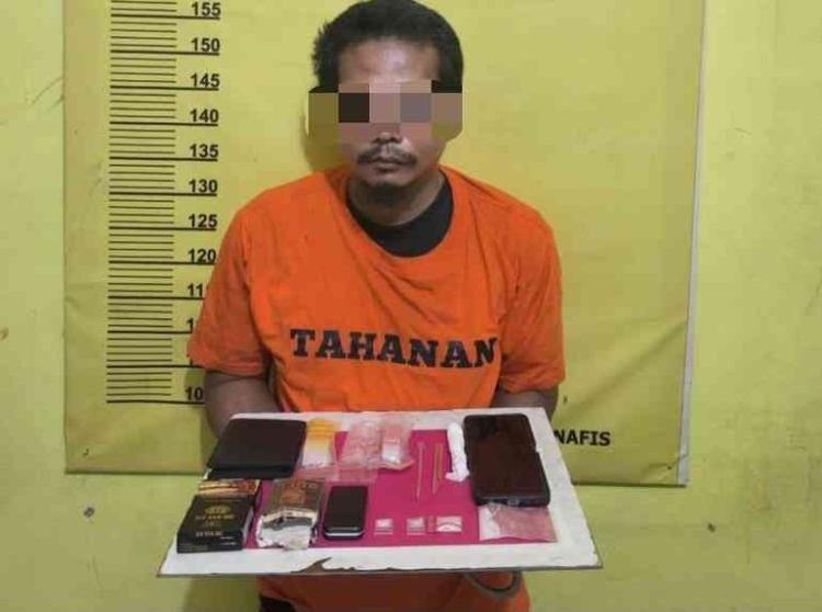 Polisi Tangkap Pria Diduga Pengedar Sabu di Areal Perkebunan PTPN Sungai Lala Inhu