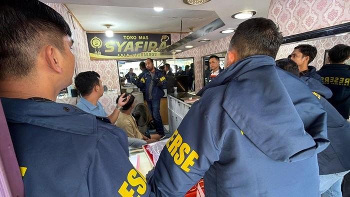 Polda Riau Tetapkan Dua Tersangka PETI Kuansing, Sita Emas dan Uang Rp972,8 Juta