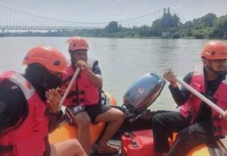 Korban Tenggelam Sungai Kampar Belum Ditemukan