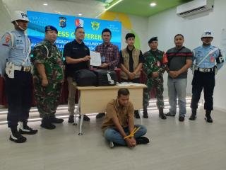 Petugas Gabungan Tangkap 1 Kg Sabu di Bandara SSK II Pekanbaru