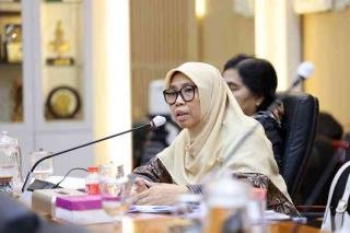 DPR Apresiasi Penutupan 1.300 Dapur MBG yang Tak Penuhi Standar