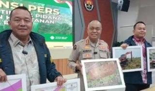 Polda Riau Tangkap Dua Perambah Hutan di Rohil