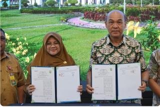 Bupati Afni MoU Perbaikan 29,74 Km Jalan Siak Lewat CSR