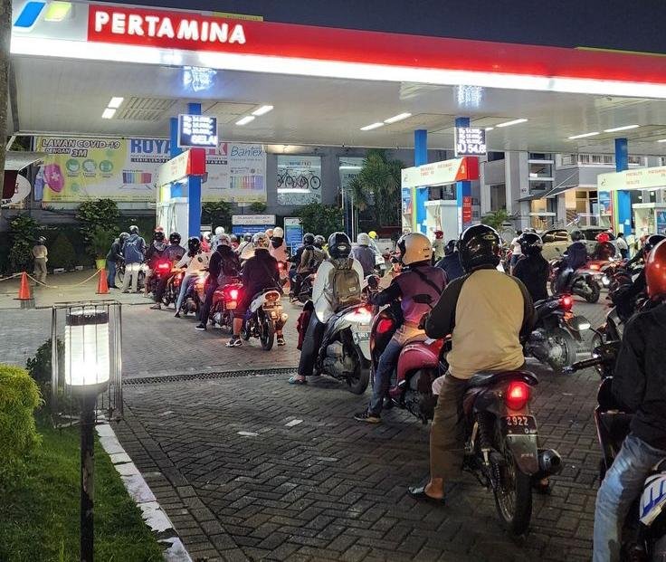 Atasi Antrean SPBU, Pemprov Riau Ajukan Tambahan Kuota BBM Subsidi