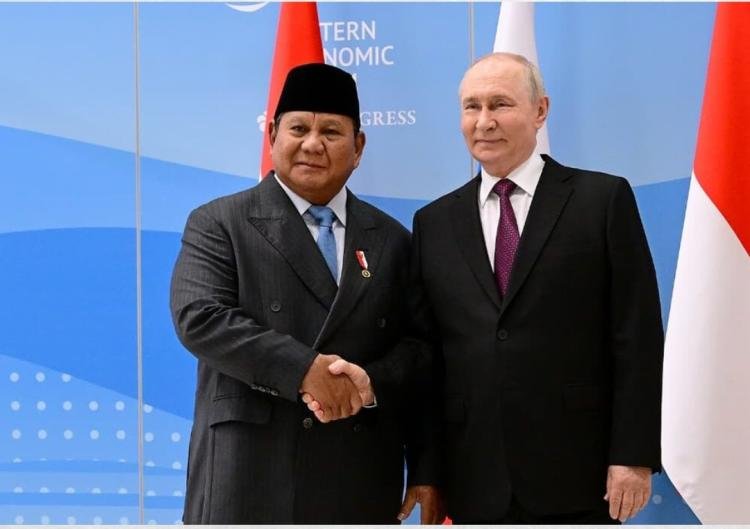 Presiden Prabowo dan Presiden Putin Bertemu di Vladivostok, Perkuat Hubungan Strategis Indonesia-Rusia