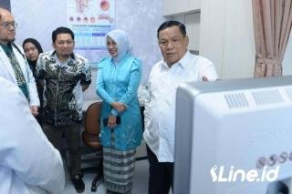 Resmikan Stroke Center, SF Hariyanto Tekankan Pelayanan Rumah Sakit Harus Humanis